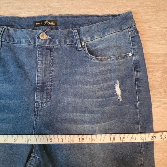 Royalty For Me Jeans Size 18 W Curvy Fit High Rise Ripped Frayed Slanted Ankle - Picture 6 of 10